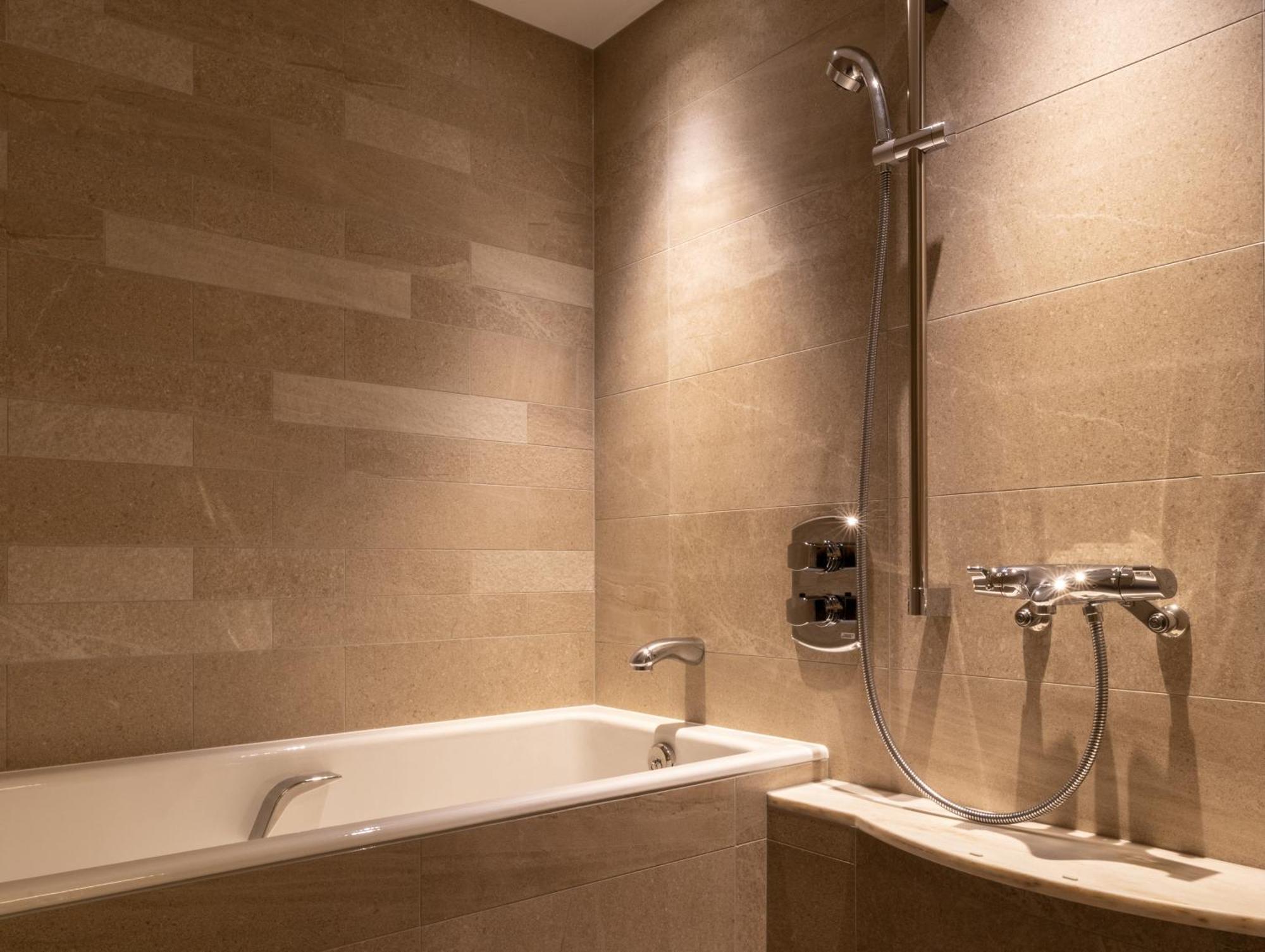 CLUB DELUXE Club lounge access Guest room 2 Twin